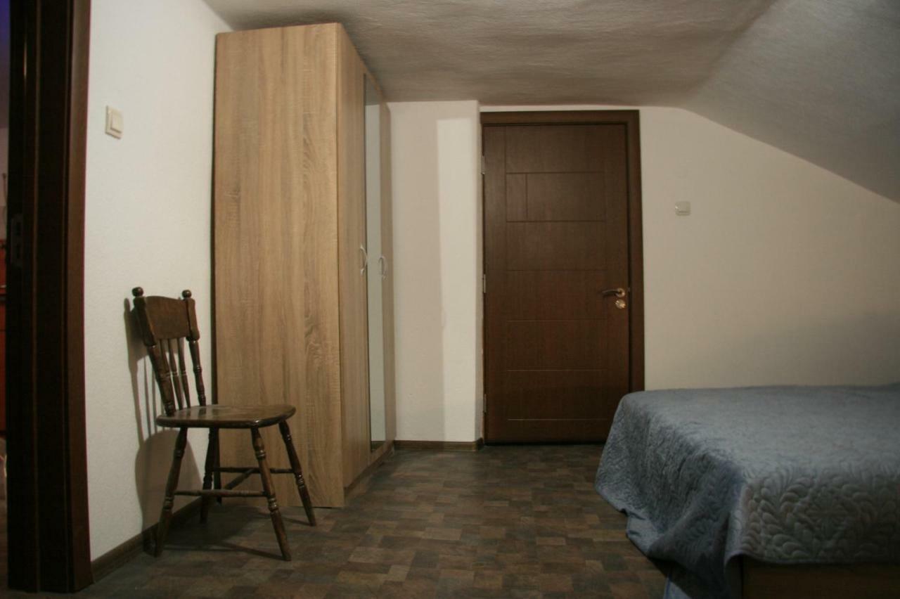 Yellow House سموليان المظهر الخارجي الصورة