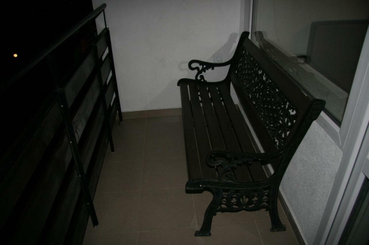 Yellow House سموليان المظهر الخارجي الصورة
